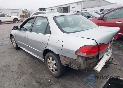 2002 Honda Accord Ex/Se из США, поврежденный, VIN 1HGCG66872A133426